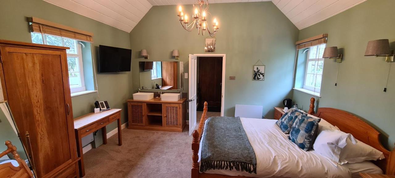 Prested Hall Braintree Luaran gambar